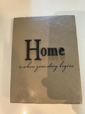 Elvi Home Wall Plaque in Tan and Black